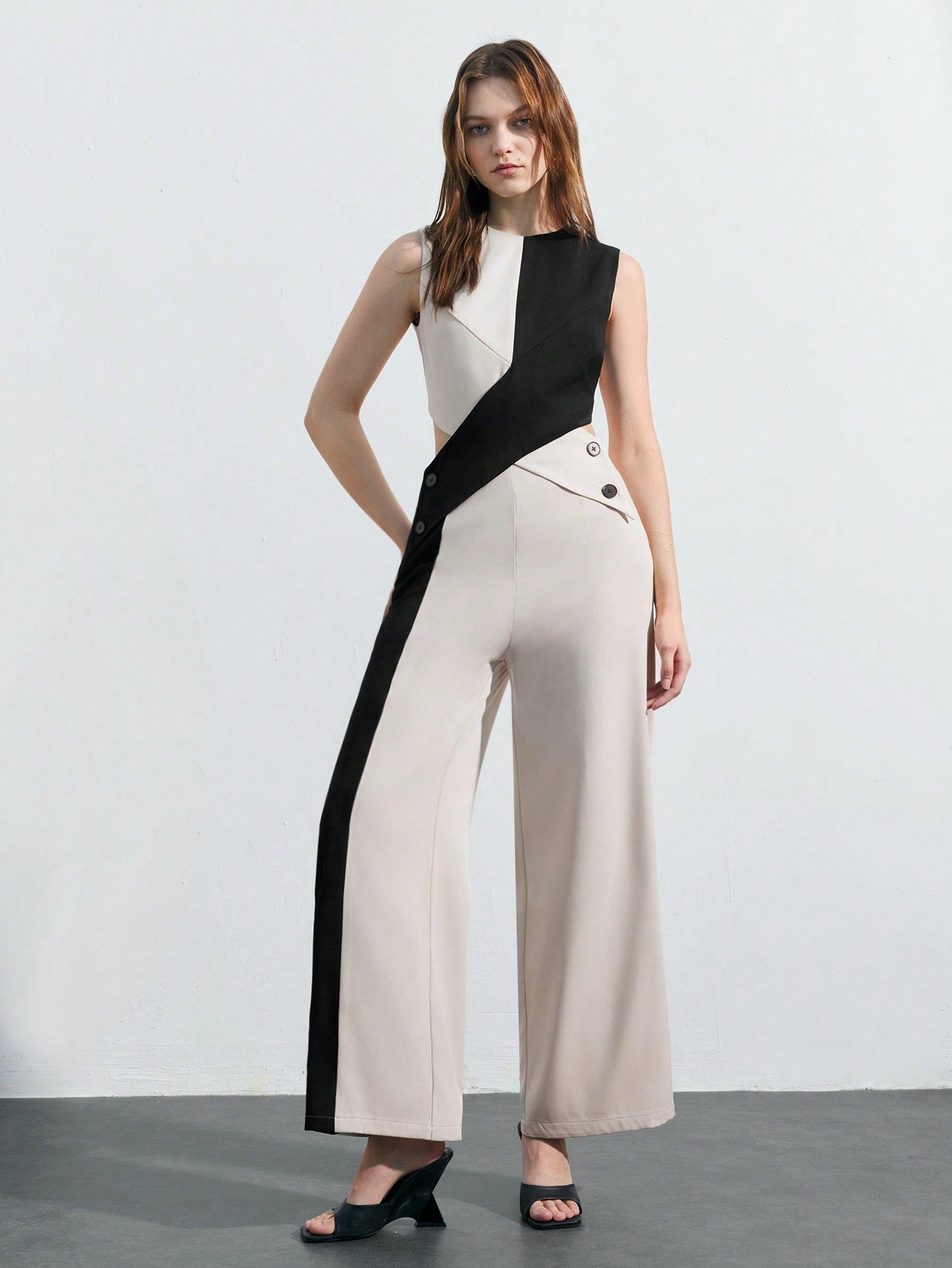 LLstyle Round Neck Tank Top And Straight Leg Pants With Oblique Pockets